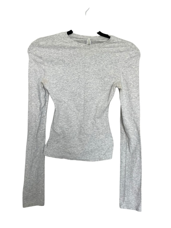 SKIMS Tops - *** LISTING IS SOLD *** SKIMS Heather Gray Long-Sleeve Crewneck Top